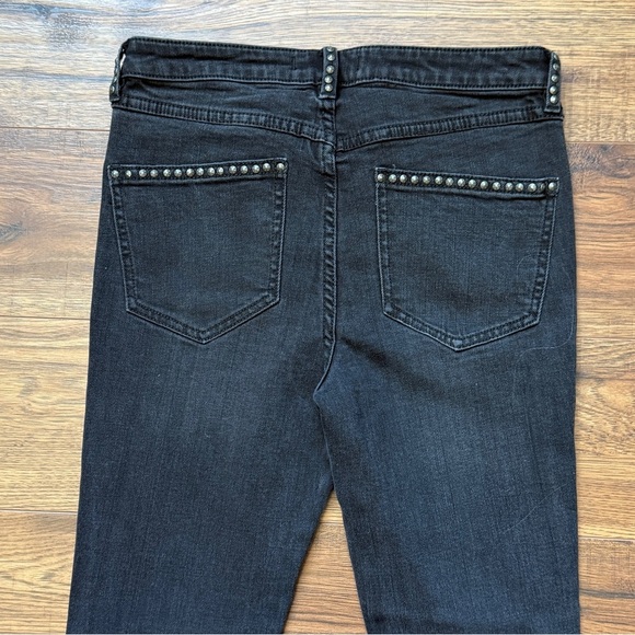 Free People Payton Studded Skinny Jean Black Raw Hem Ripped Knee Ankle Size 28 - Picture 10 of 13